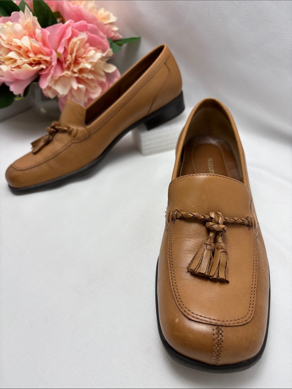 Naturalizer Woman 7.5N Cognac Leather Tassel Loafers #404